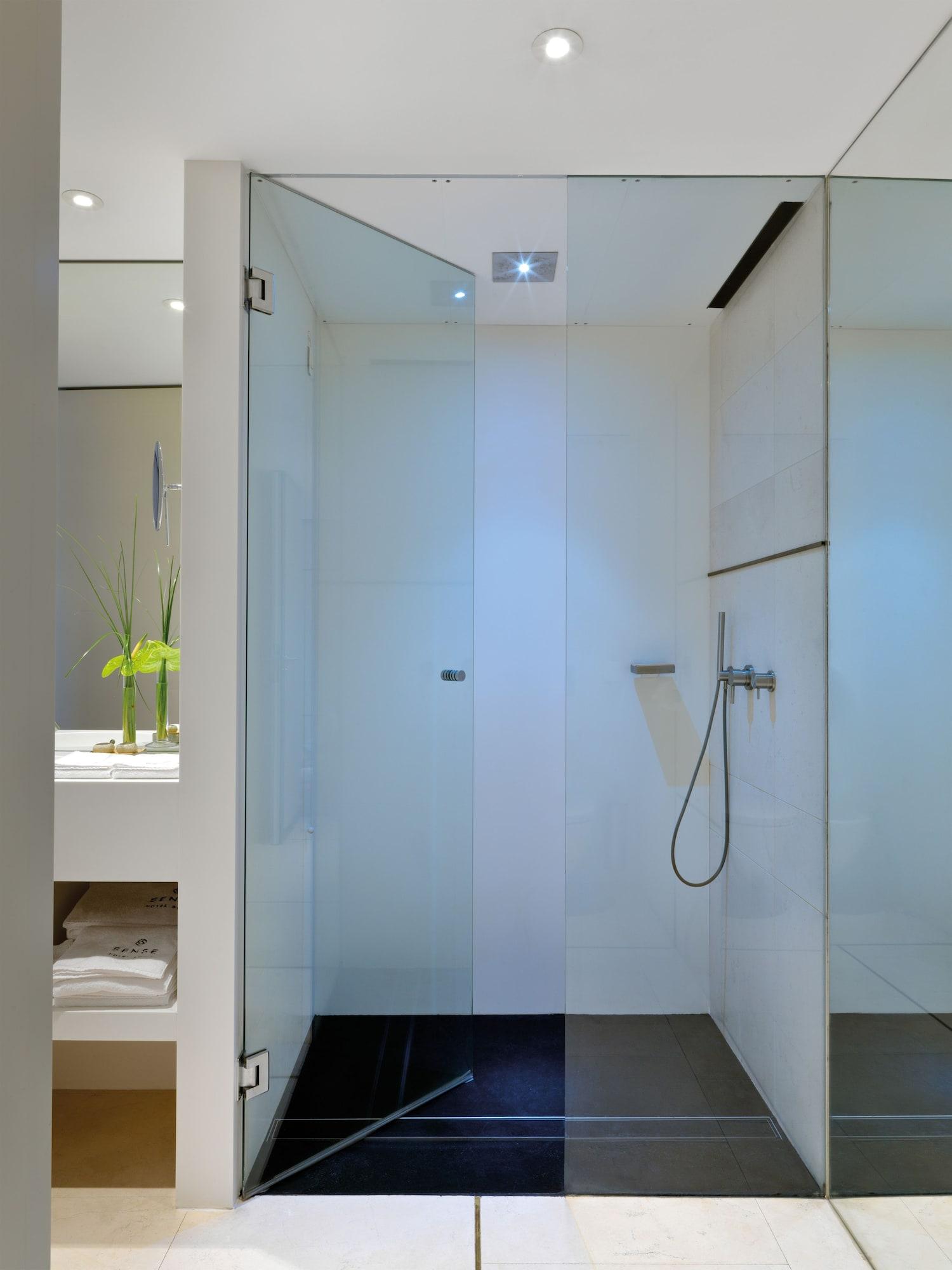 Sense Hotel Sofia, A Member Of Design Hotels Eksteriør bilde
